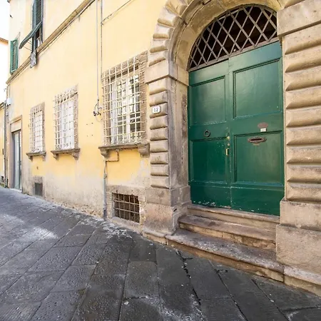 Savina's Apartmán *